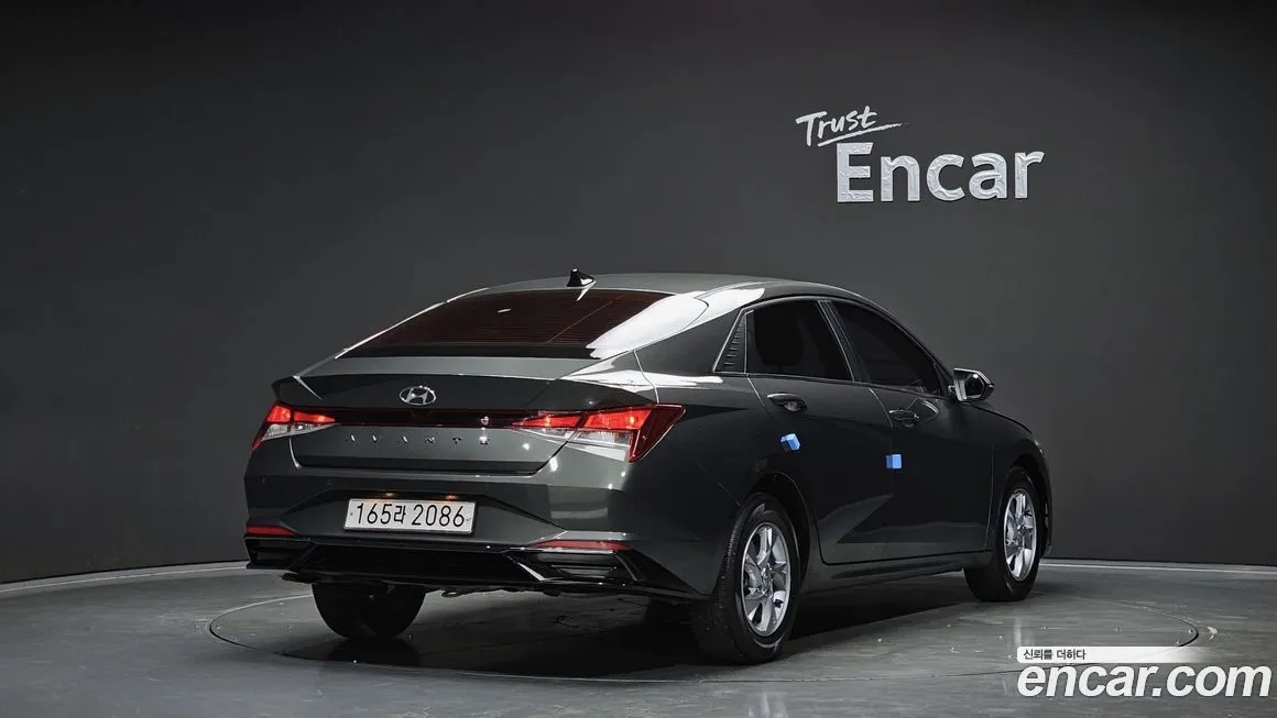 Hyundai AVANTE — фото 2