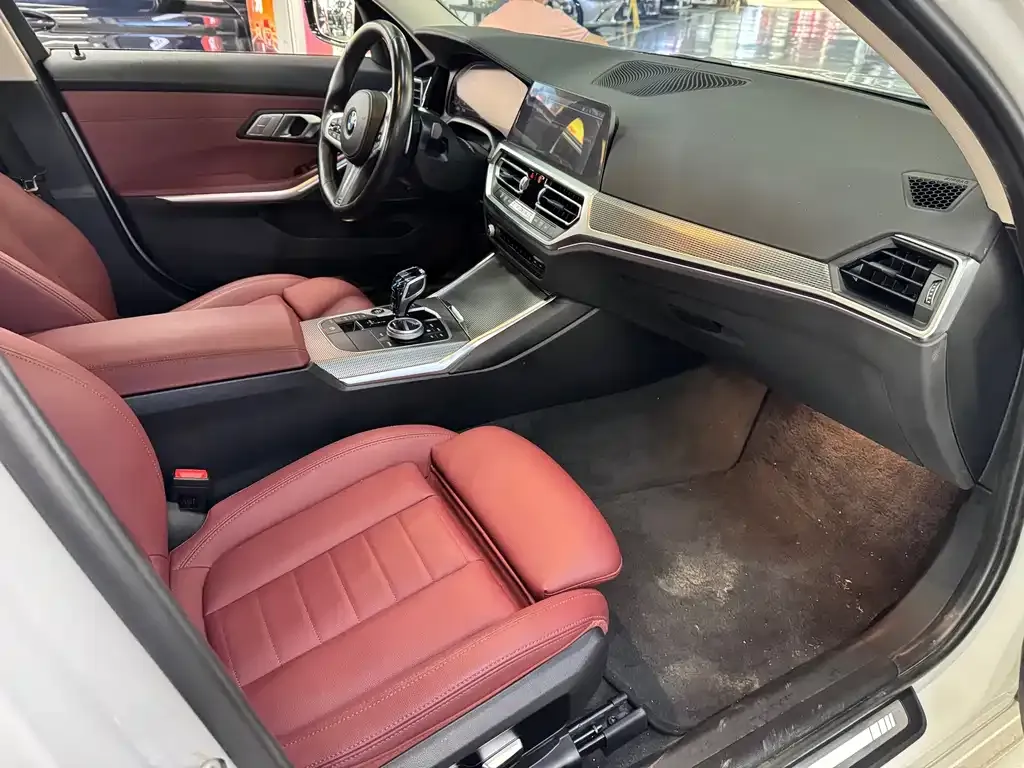 BMW 3 Series 2021 из CN, фото 6