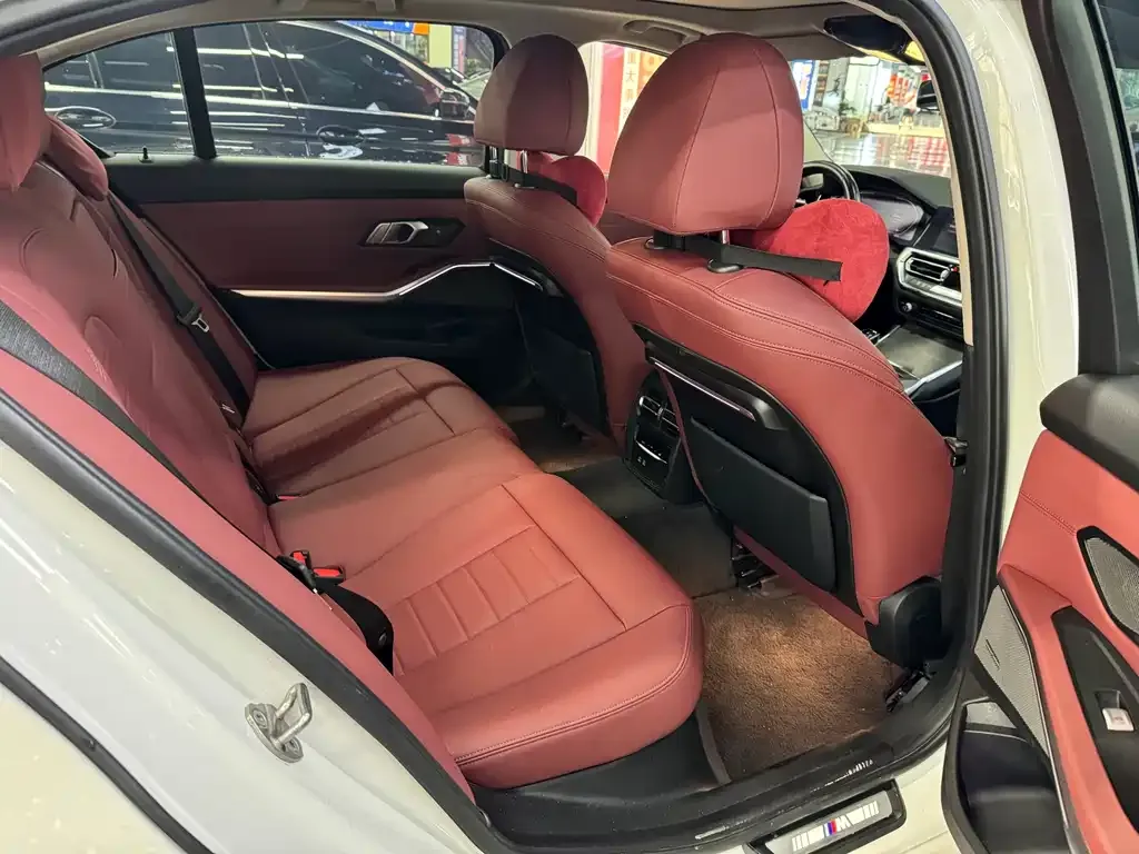 BMW 3 Series 2021 из CN, фото 3