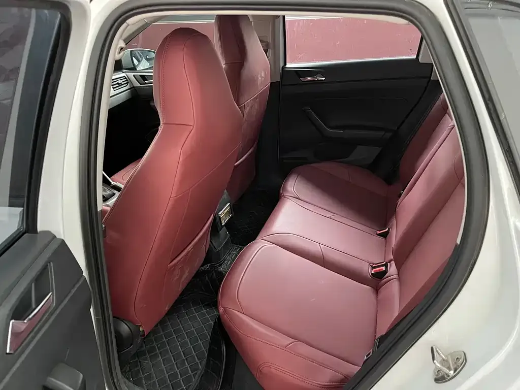 Volkswagen Polo 2023 из CN, фото 4