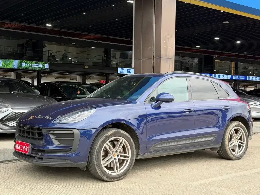 Porsche Macan — фото 1