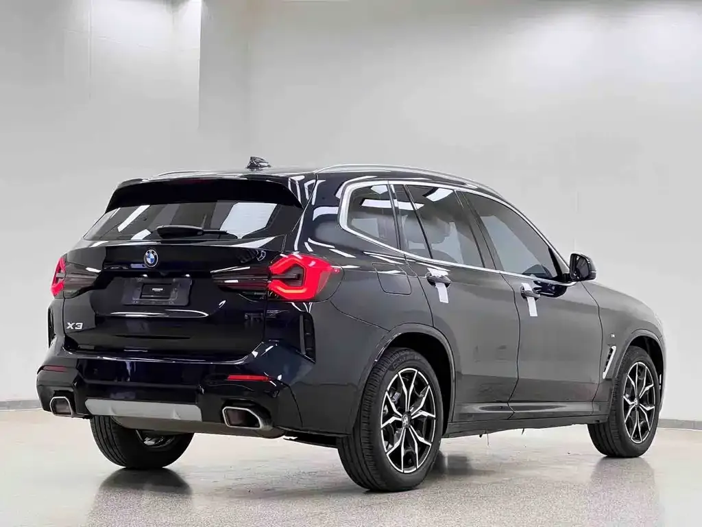 BMW X3 — фото 10