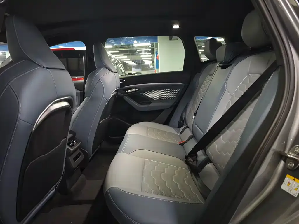 Audi Q6L e-tron 2025 из CN, фото 7