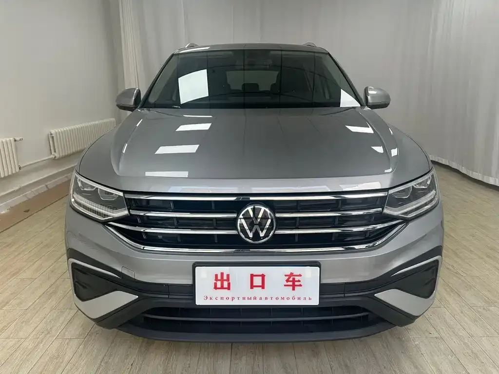 Volkswagen Tiguan L — фото 6