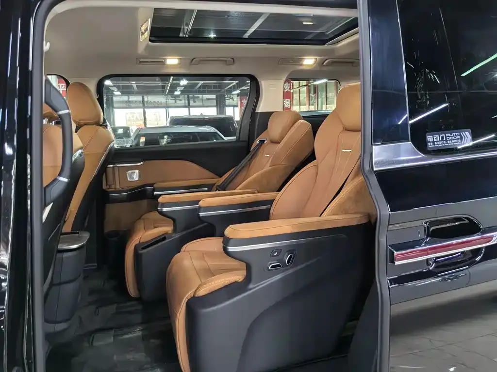 Hongqi HQ9 PHEV 2026 из CN, фото 10