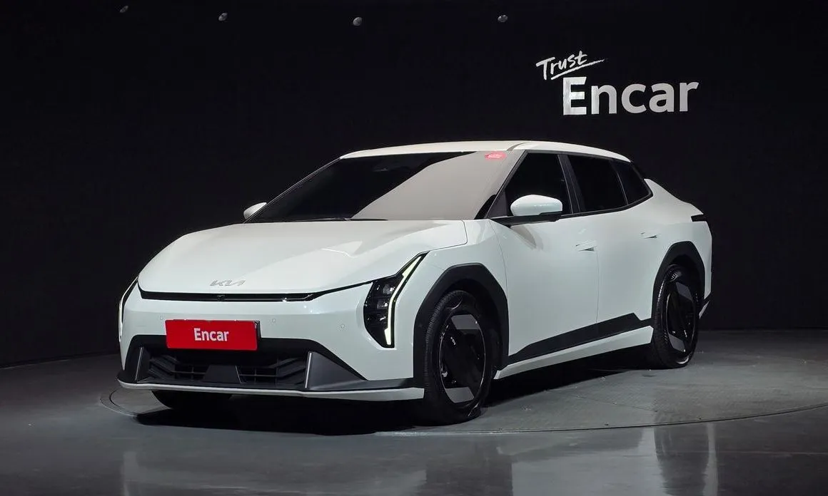 Kia EV4
