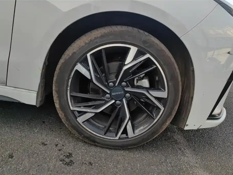 Lynk & Co 03 2024 из CN, фото 9