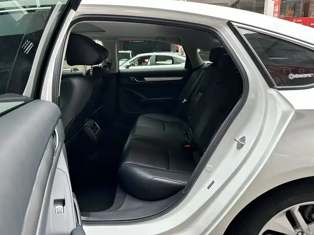 Honda Accord 2021 из CN, фото 2