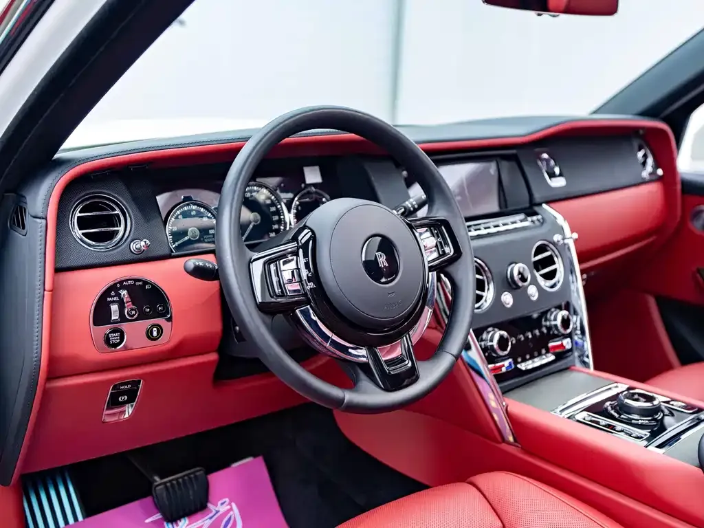 Rolls-Royce Cullinan 2021 из CN, фото 6