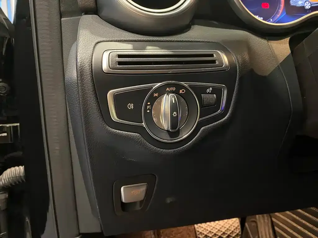 Mercedes-Benz GLC 2022 из CN, фото 2