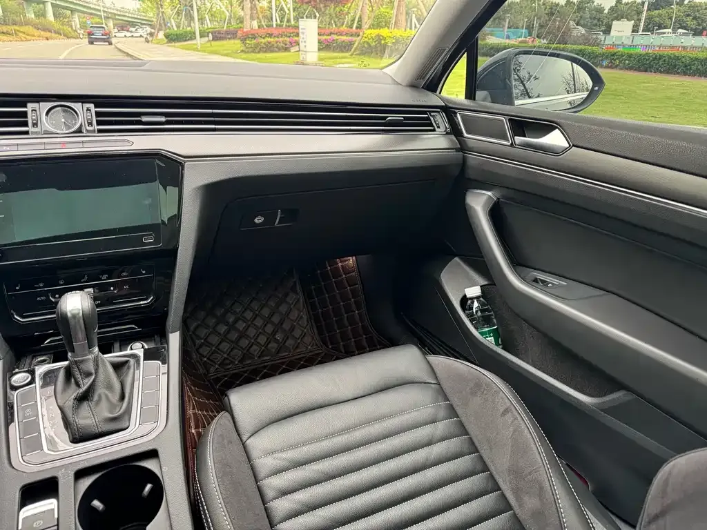 Volkswagen Magotan 2021 из CN, фото 7