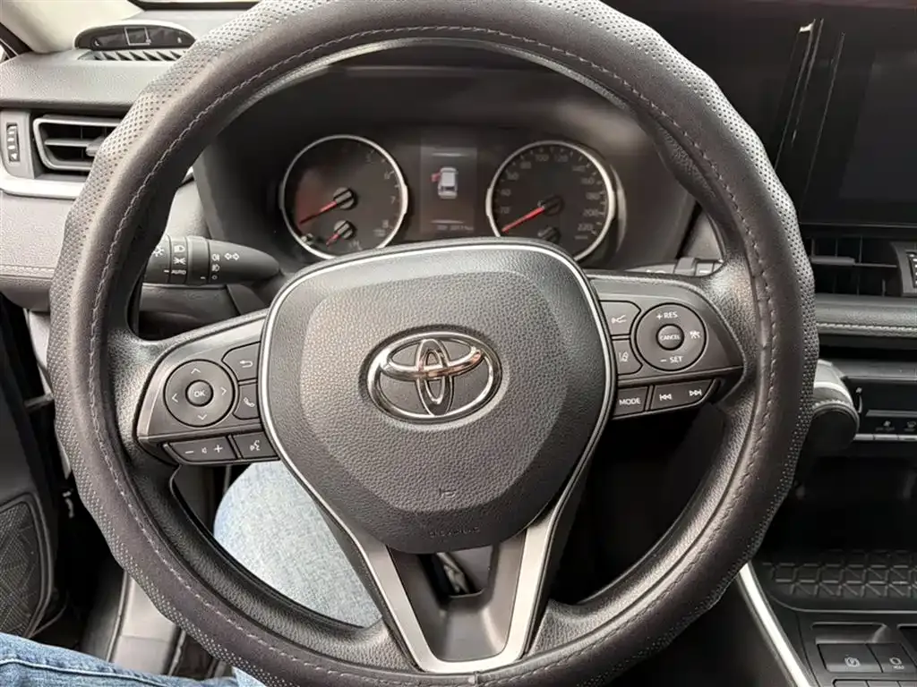 Toyota RAV4 2022 из CN, фото 8