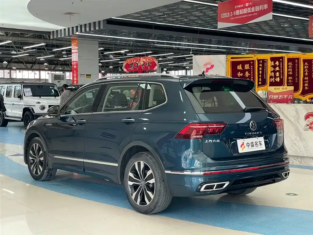Volkswagen Tiguan L — фото 6