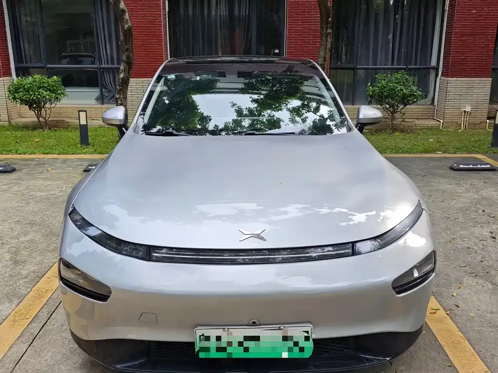 XPeng P7