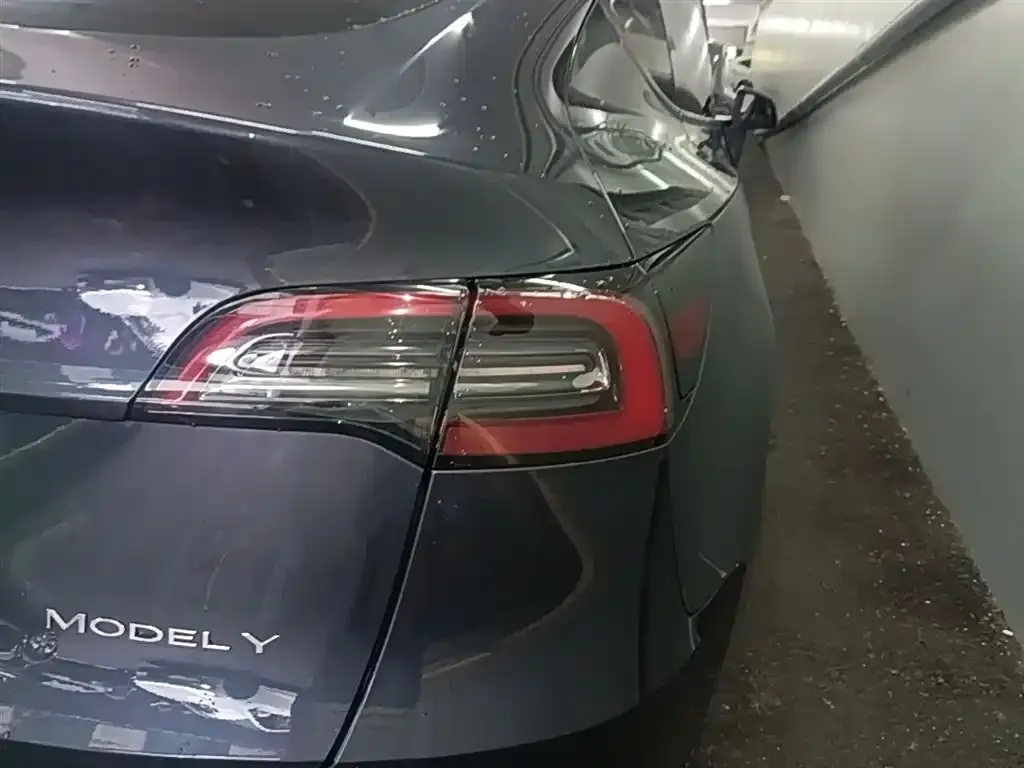 Tesla Model Y 2024 из CN, фото 8