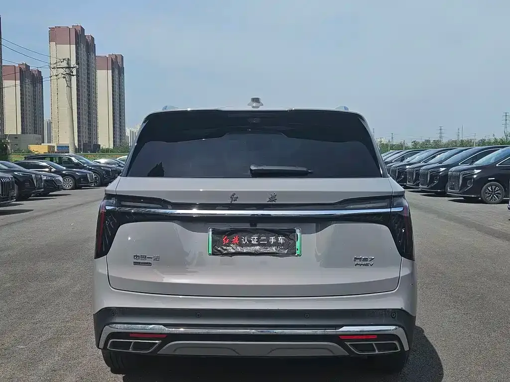 Hongqi HS7 PHEV — фото 3