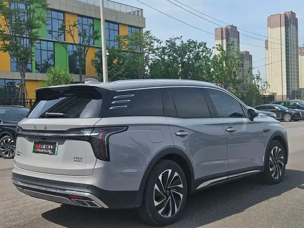 Hongqi HS7 PHEV — фото 9