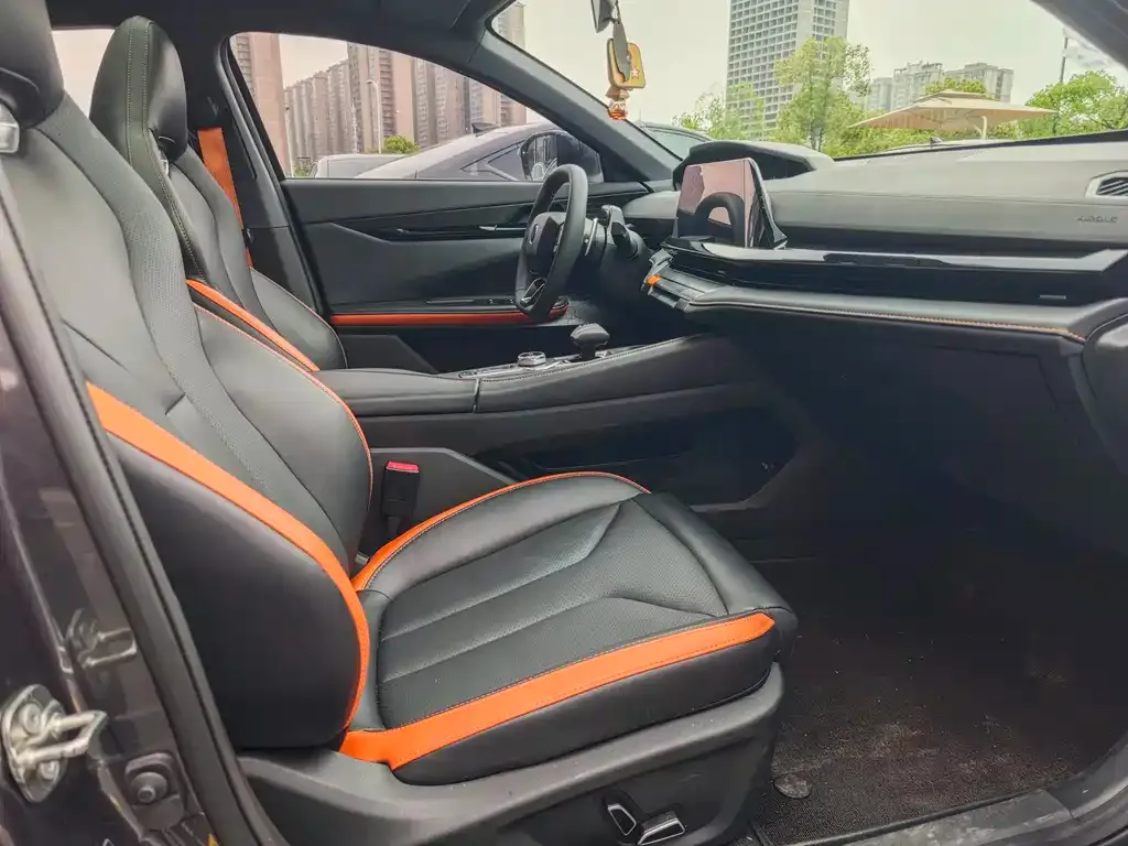 Changan UNI-V 2023 из CN, фото 5