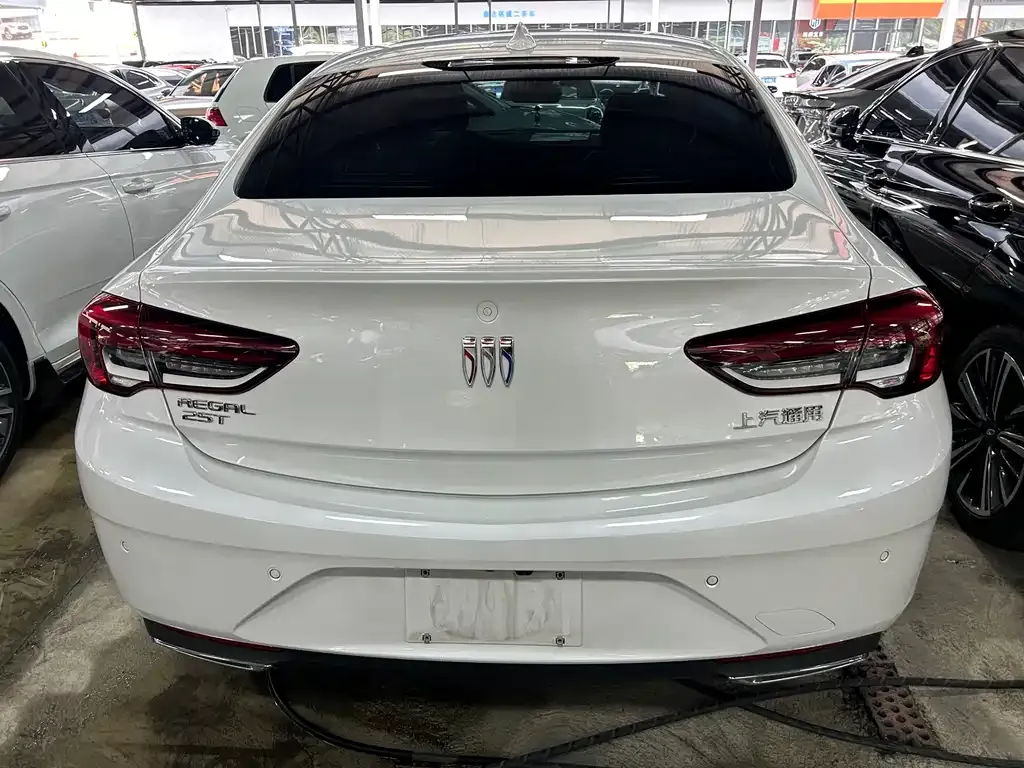 Buick Regal — фото 5