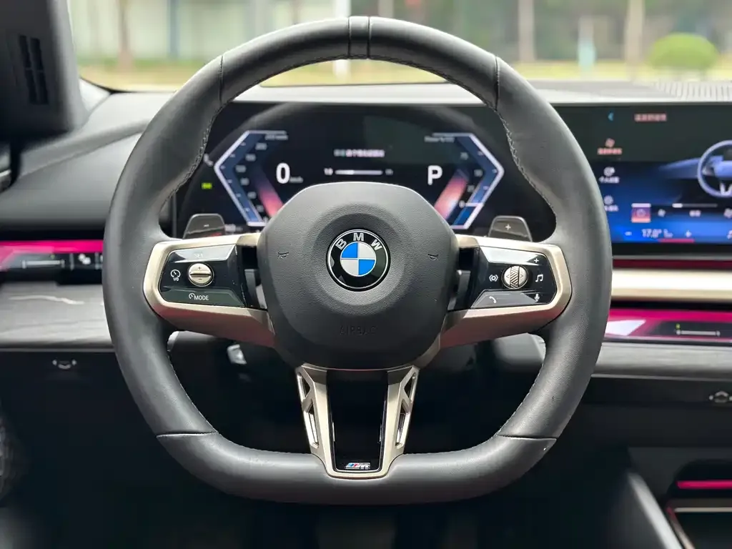 BMW 5 Series — фото 2