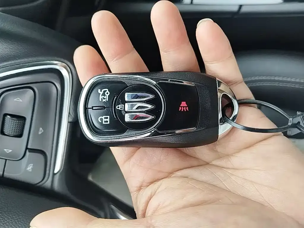 Buick Regal 2023 из CN, фото 2