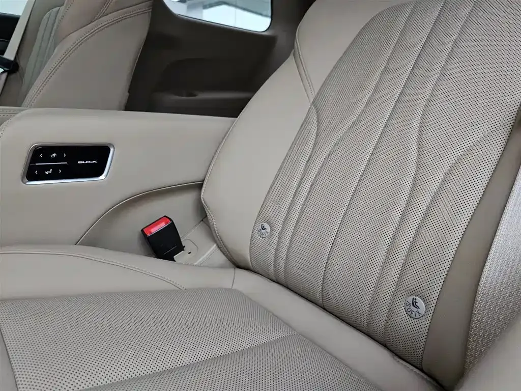 Buick GL8 Hybrid 2025 из CN, фото 8