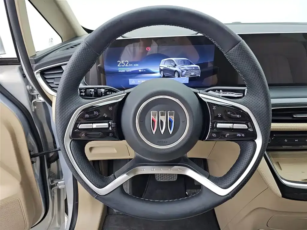 Buick GL8 Hybrid 2025 из CN, фото 9