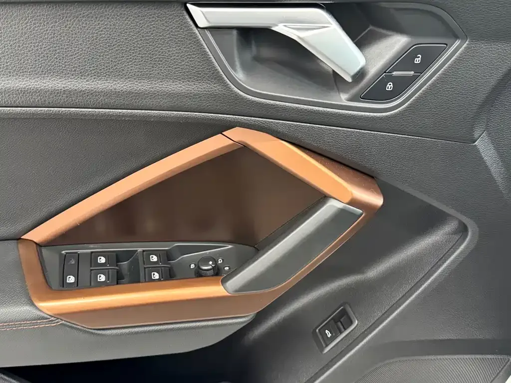 Audi Q3 2022 из CN, фото 9