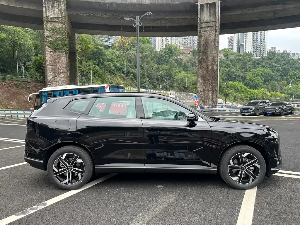 Volvo XC70 Plug-in Hybrid 2026 из CN, фото 6