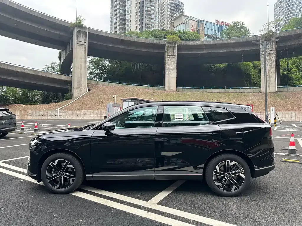 Volvo XC70 Plug-in Hybrid 2026 из CN, фото 9
