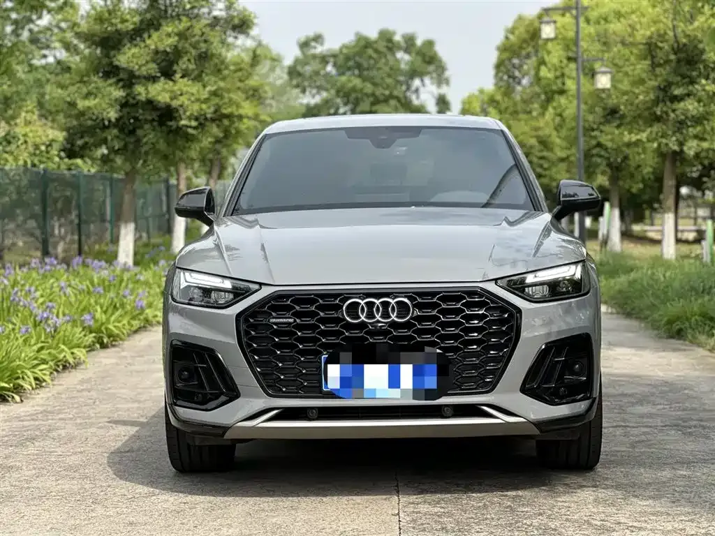 Audi Q5L Sportback 2021 из CN, фото 3