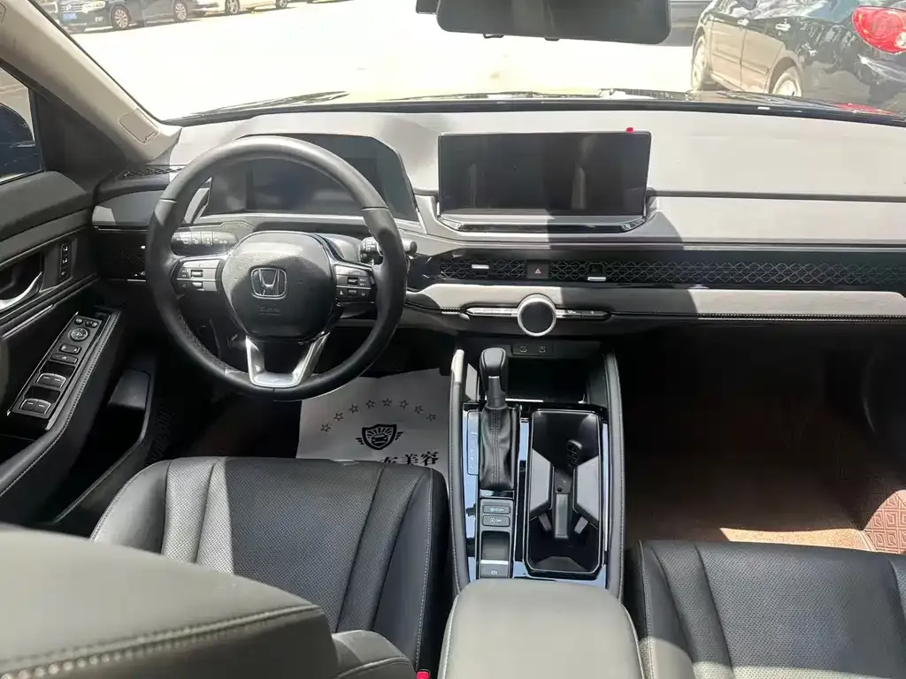 Honda Accord — фото 6