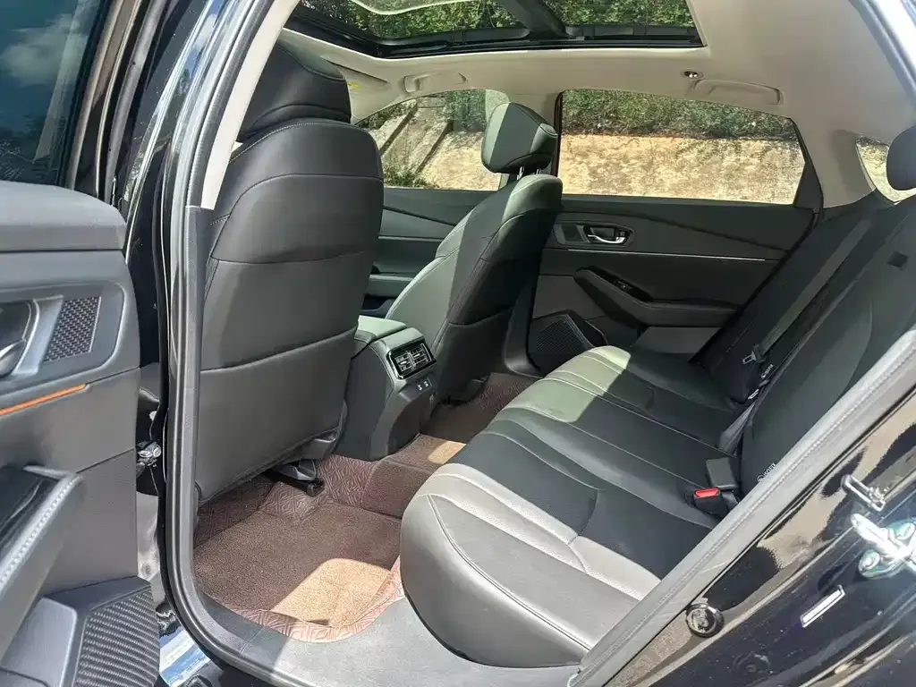 Honda Accord — фото 3