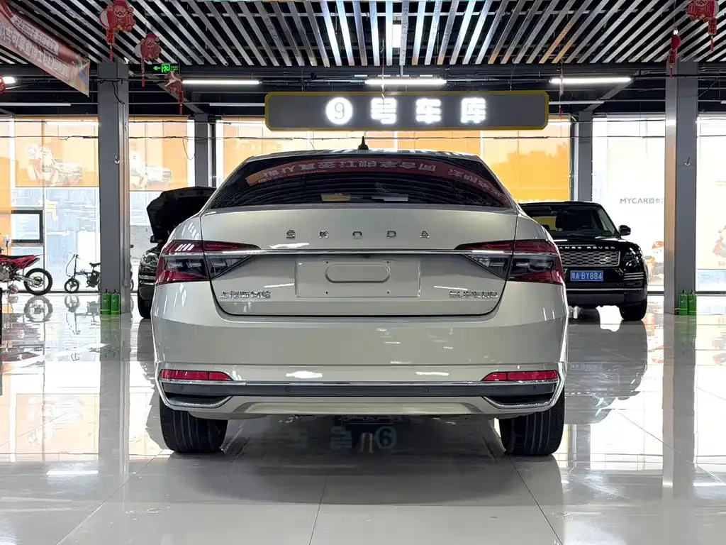 Skoda Superb 2022 из CN, фото 9