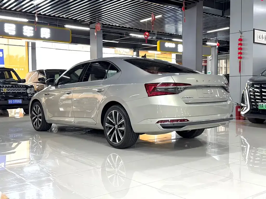 Skoda Superb 2022 из CN, фото 7