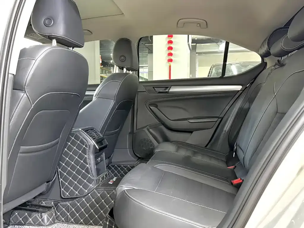 Skoda Superb 2022 из CN, фото 6