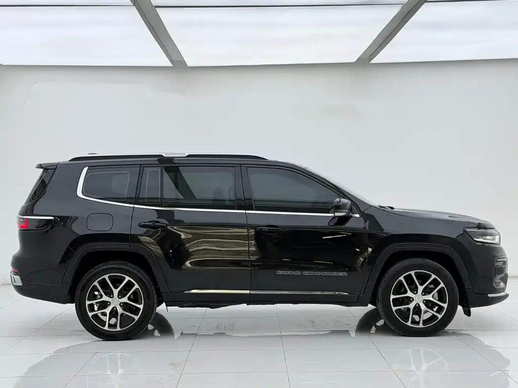 Jeep Grand Commander 2022 из CN, фото 2