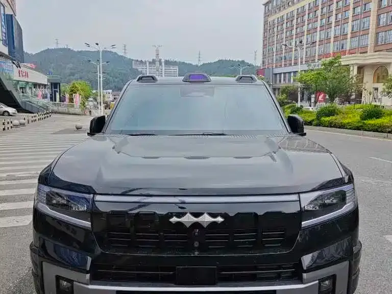 Fang Cheng Bao Leopard 8