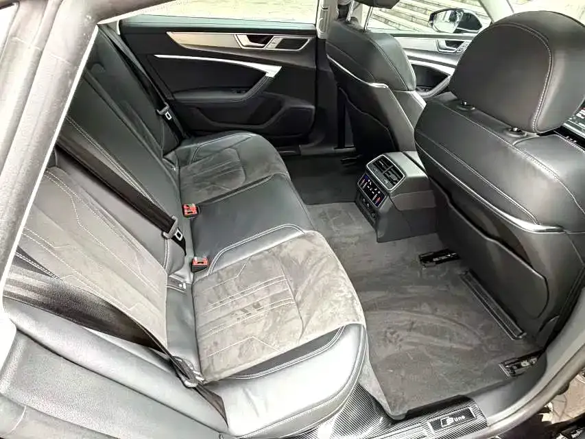 Audi A7L 2025 из CN, фото 5