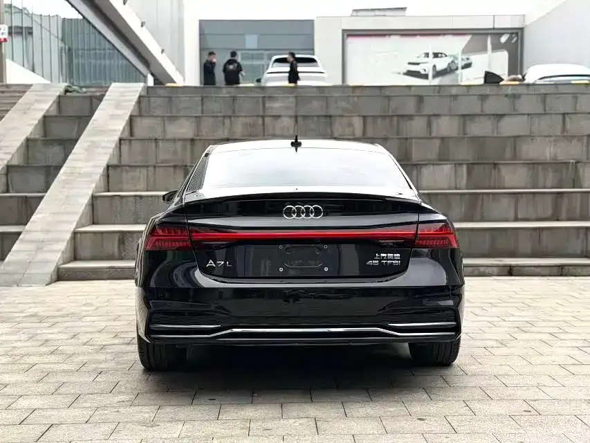 Audi A7L 2025 из CN, фото 7