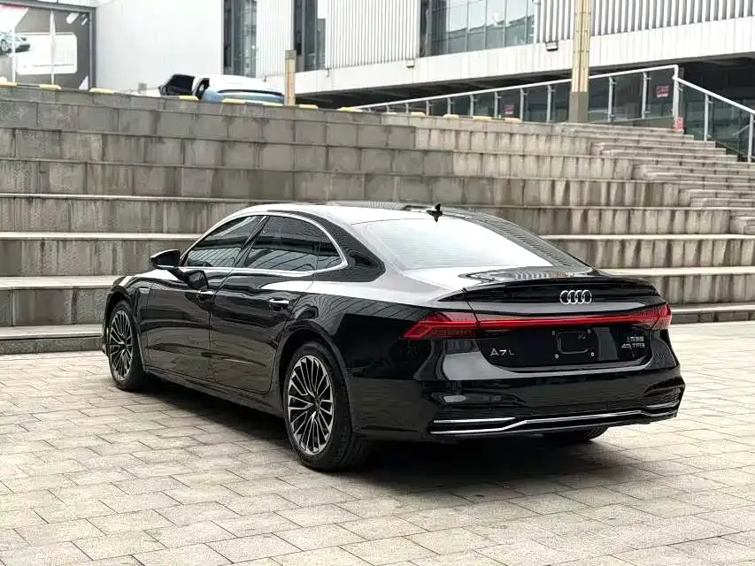 Audi A7L 2025 из CN, фото 9