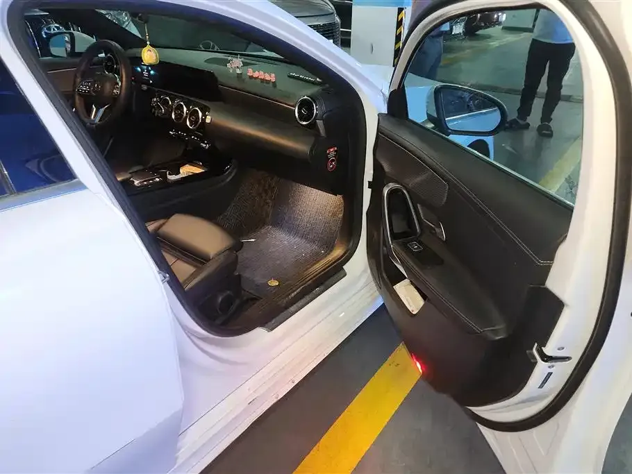 Mercedes-Benz A-Class 2021 из CN, фото 7