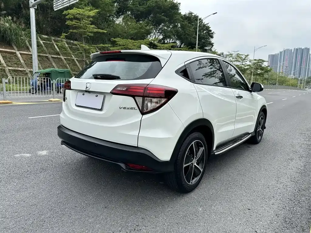 Honda Vezel — фото 10
