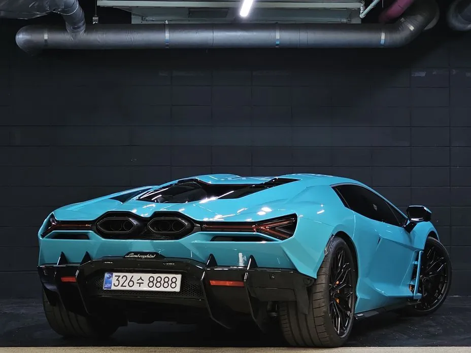 Lamborghini Revuelto 2025 из KR, фото 3