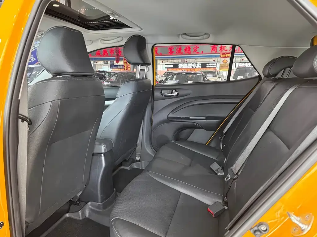 Kia KX1 2022 из CN, фото 6