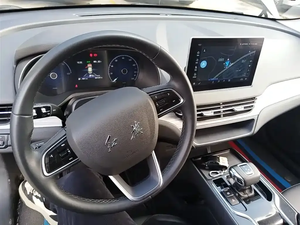 Hongqi E-QM5 2023 из CN, фото 9