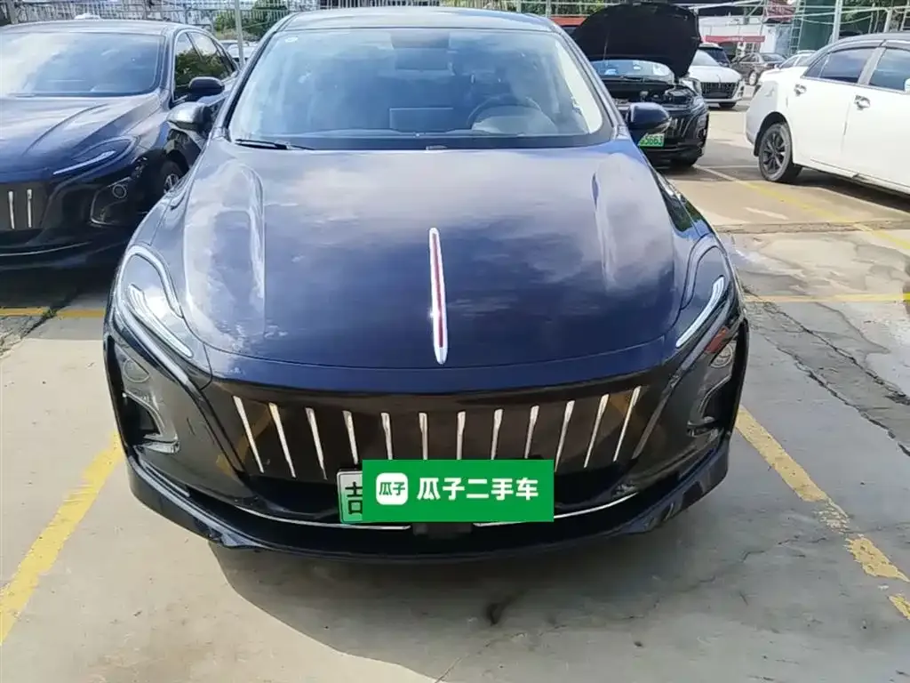 Hongqi E-QM5 2023 из CN, фото 5