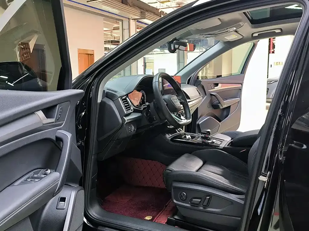 Audi Q5L 2023 из CN, фото 5