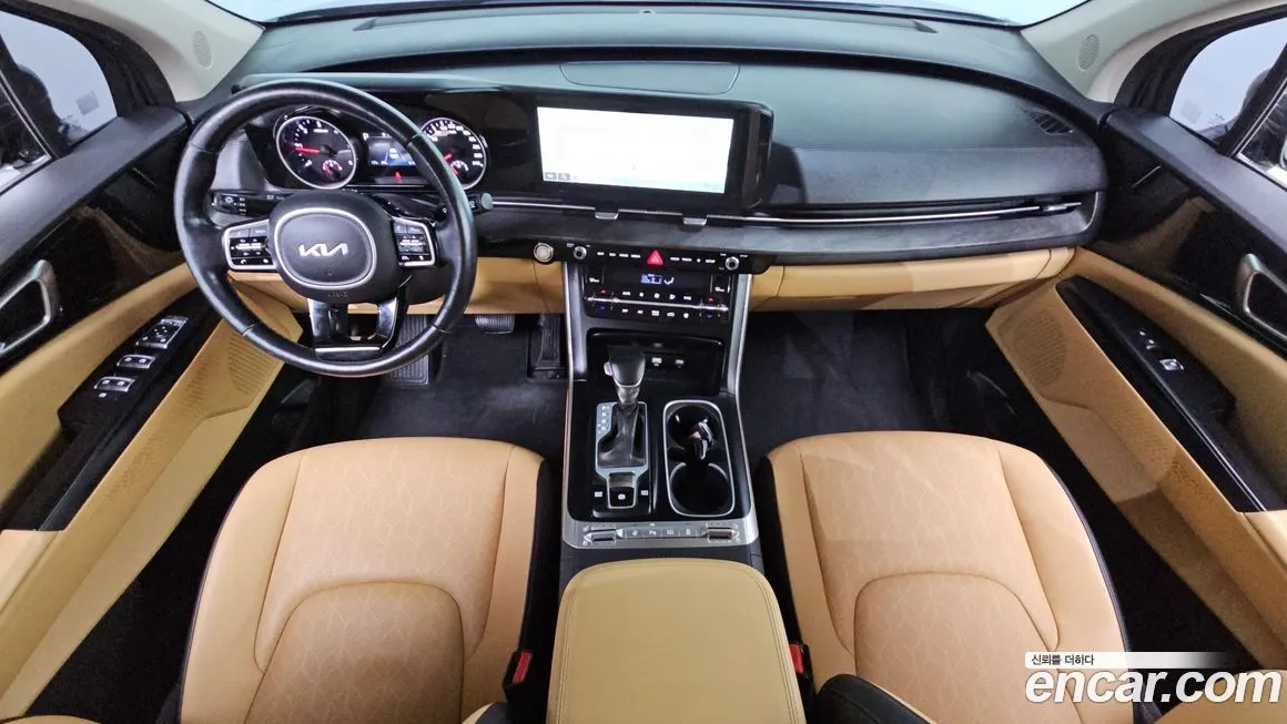 Kia Carnival — фото 10