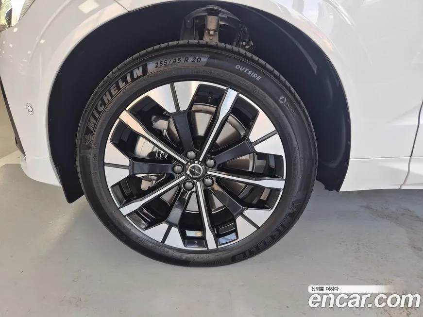 Volvo XC60 2026 из KR, фото 4